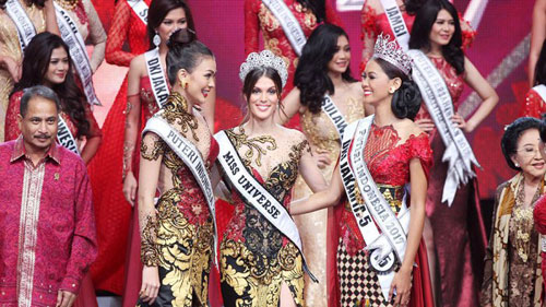 Hoa hậu Indonesia bị trao nhầm ngôi á hậu 2