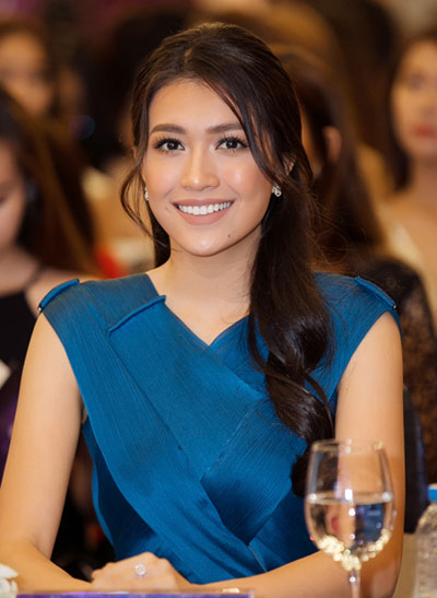 angela-phuong-trinh-pham-huong-trang-diem-dep-voi-mat-khoi-4
