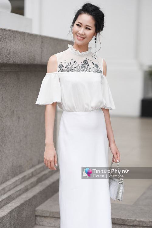 Dương Thùy Linh gợi ý 5 set đồ trắng sang chảnh ăn gian tuổi cho các mẹ bỉm sữa