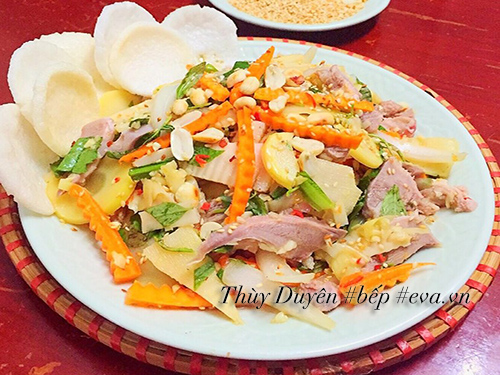 Gỏi lưỡi heo măng chua cay tươi ngon, giòn sần sật