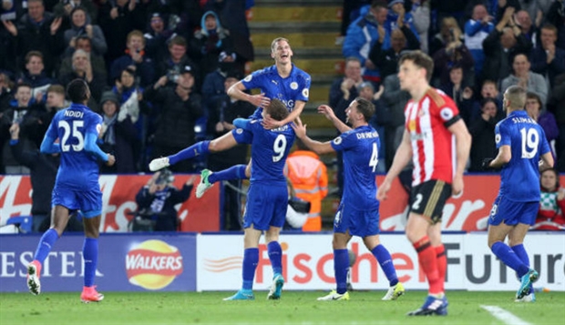 Thắng Sunderland, Leicester tiếp tục làm nên điều không tưởng