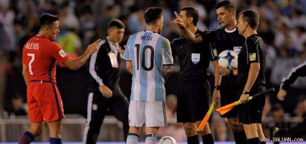 Messi có thể bị treo giò tá»›i 4 tráºn.