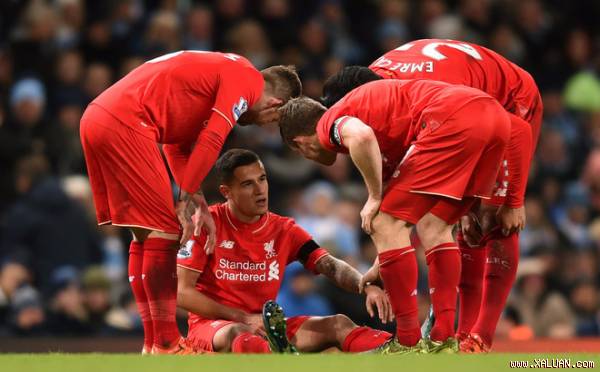 “Phù thủy nhỏ” hết phép, Liverpool chao đảo trong giông tố