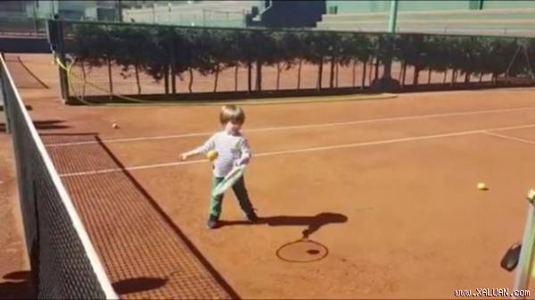 Quý tử nhà Pique nối gót Thiago Messi, không ưa gì bóng đá