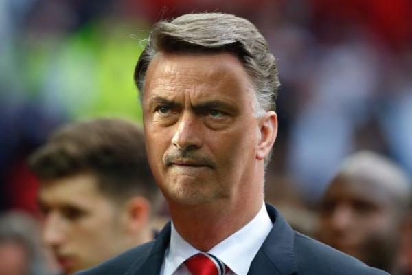 Góc thống kê M.U: Mourinho còn tệ hơn ‘bom xịt’ Van Gaal!