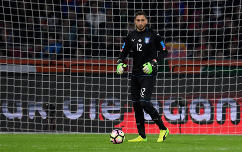 CĐV M.U ‘đổi ý’ về De Gea khi nghe đến ‘Buffon đệ nhị’