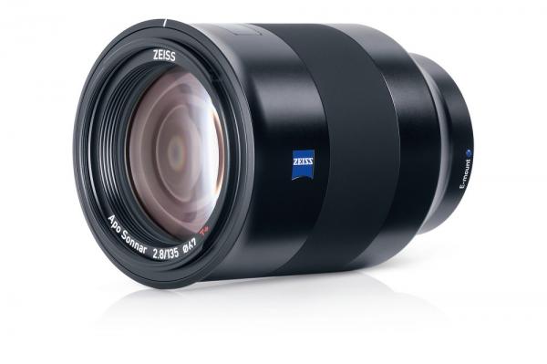 Zeiss giới thiệu ống kính Batis 135mm f/2.8: nhỏ, gọn, nhẹ