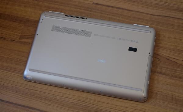 Laptop pin hơn 9 tiếng, tích hợp sạc nhanh