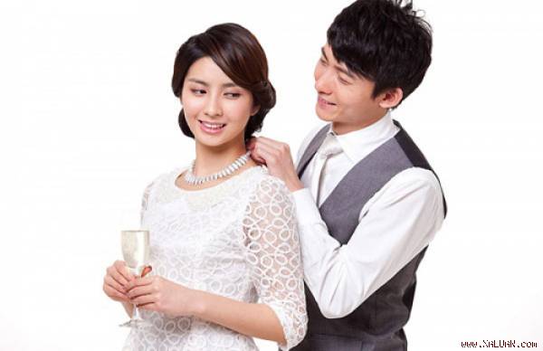 “Anh nghèo thế, tôi dại gì mà cưới anh?”
