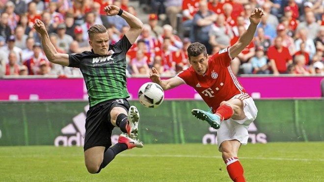 Bayern hủy diệt Augsburg: Sẵn sàng quyết chiến Dortmund, Real!