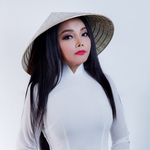 Khả Tú 