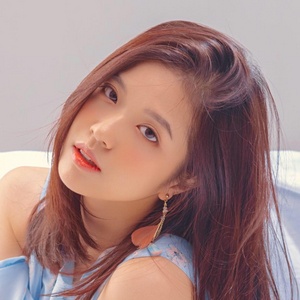Suni Hạ Linh